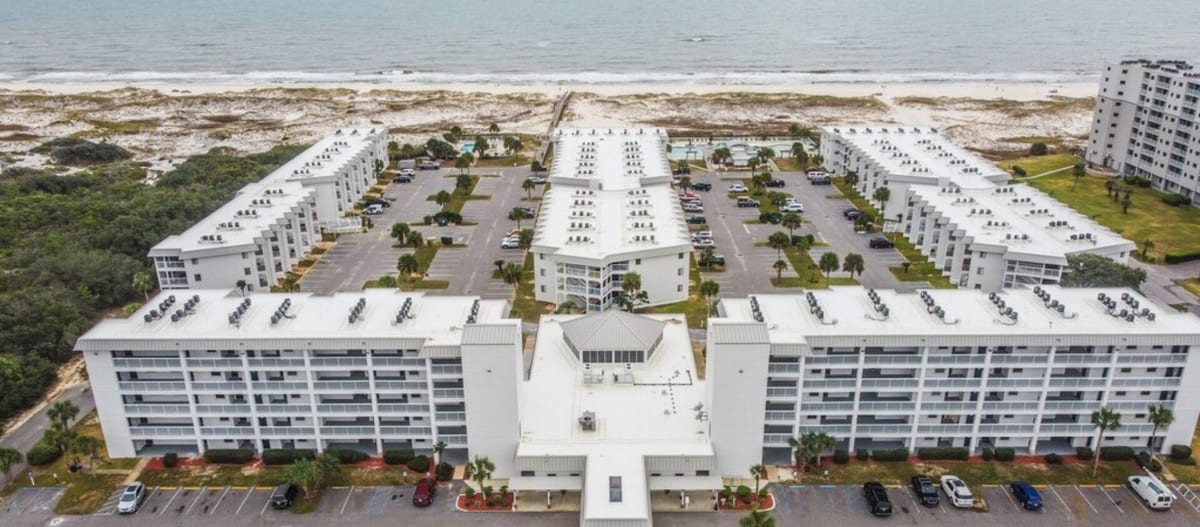 Gulf Shores Plantation condos in Gulf Shores